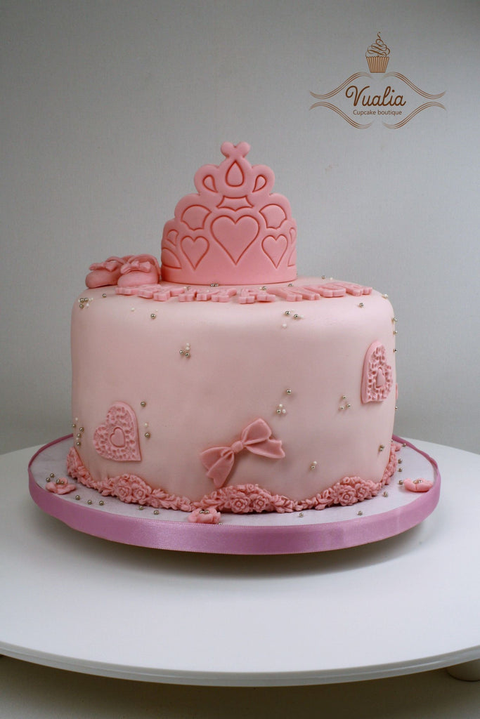 Tortas su karūna, dovanos mergaitėms, dovana šventės proga, tortas gimtadieniui, gimimo data