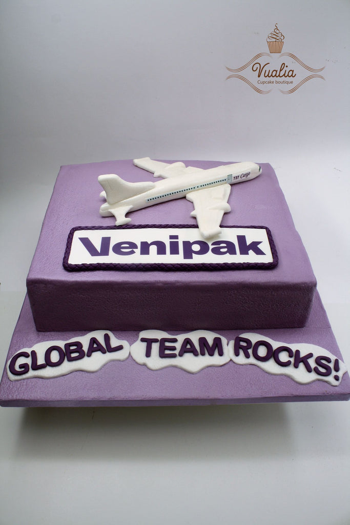 Tortas verslui. Įmonės gimtadienio tortas,  tortas su logotipu